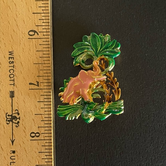Vintage Signed Depose France Pink Elephant Brooch Enamel and Goldtone - Picture 3 of 5